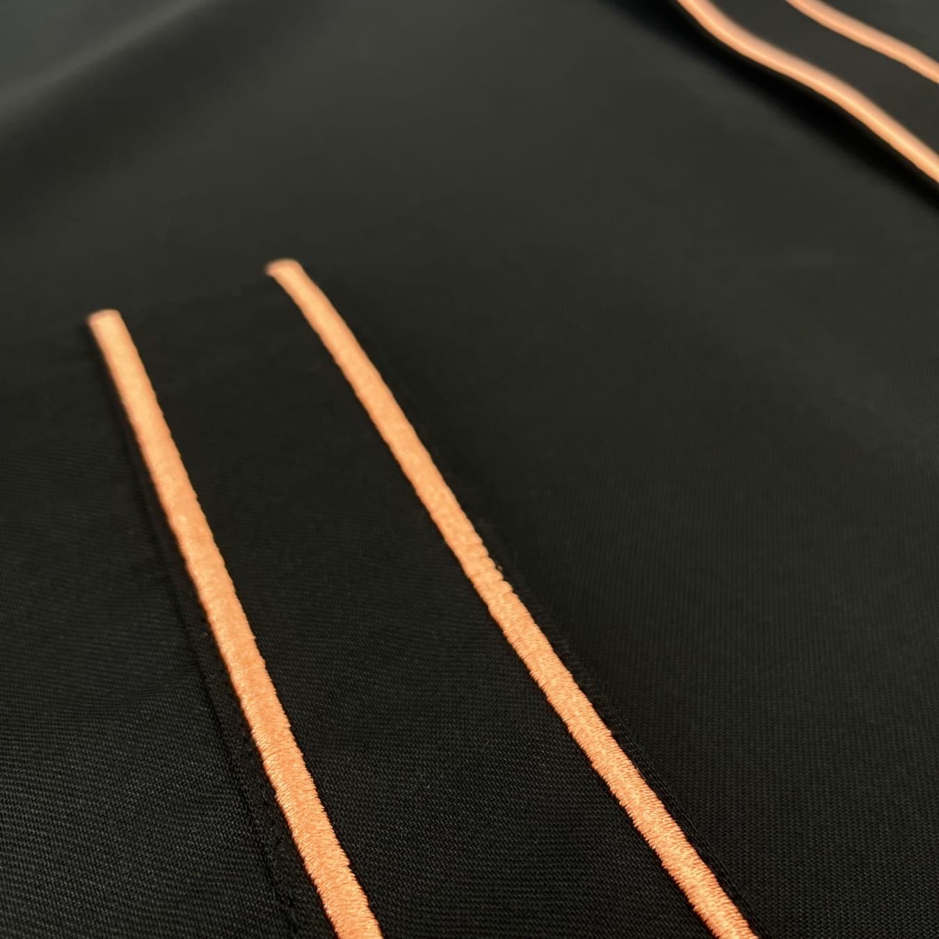 Ihsan Black Rose - Men's Exclusive Jubah / Thobe image 4